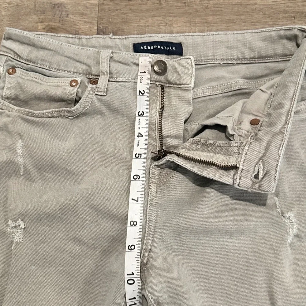 Aeropostale Slim Cutoff Distressed Gray Denim Shorts Mens 29 Raw Hem Distressing